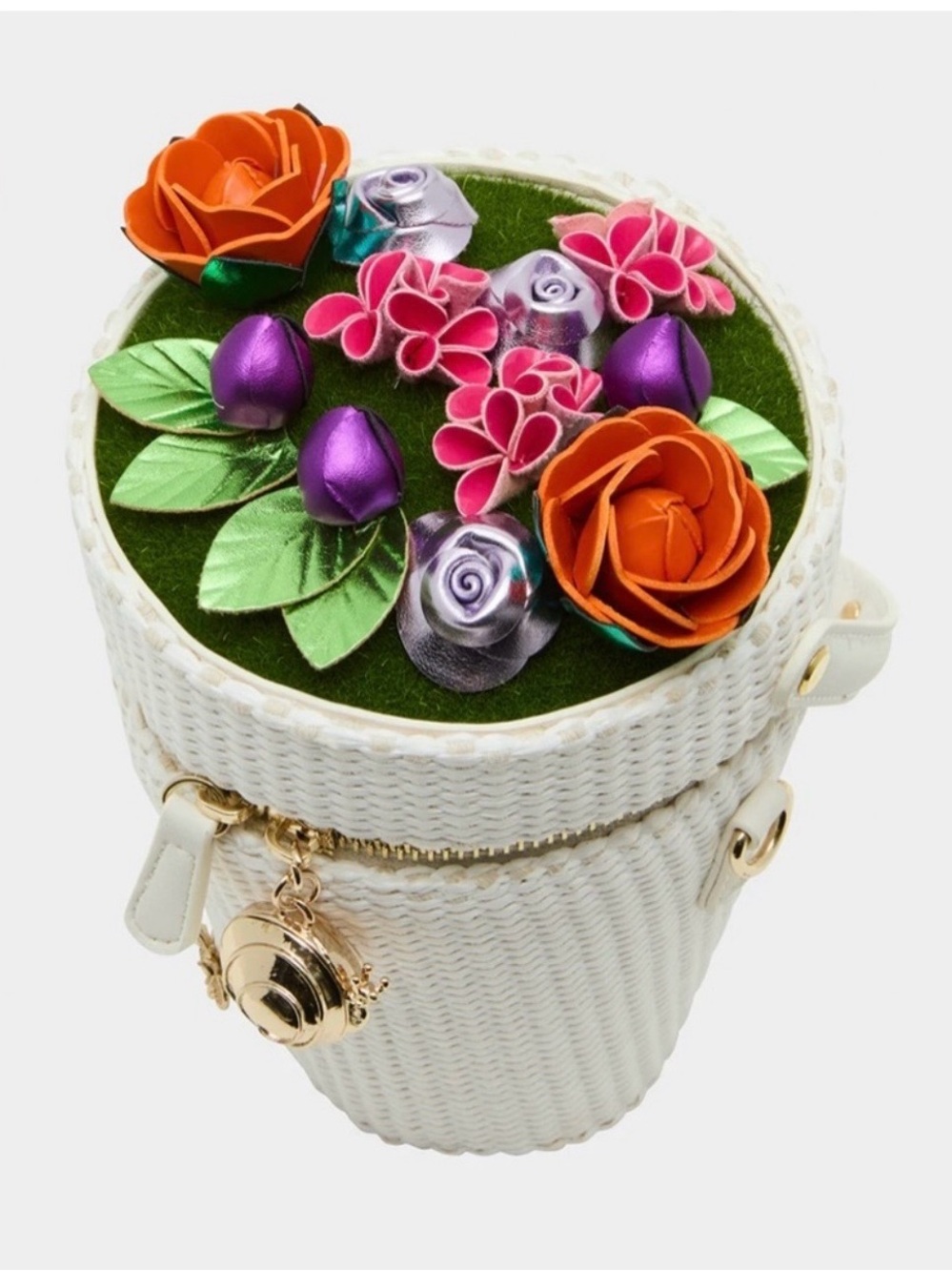 ULTRA RARE BETSEY JOHNSON KITSCH YOU GROW GIRL BASKET BAG